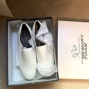 Life Stride New White Nurse Shoes